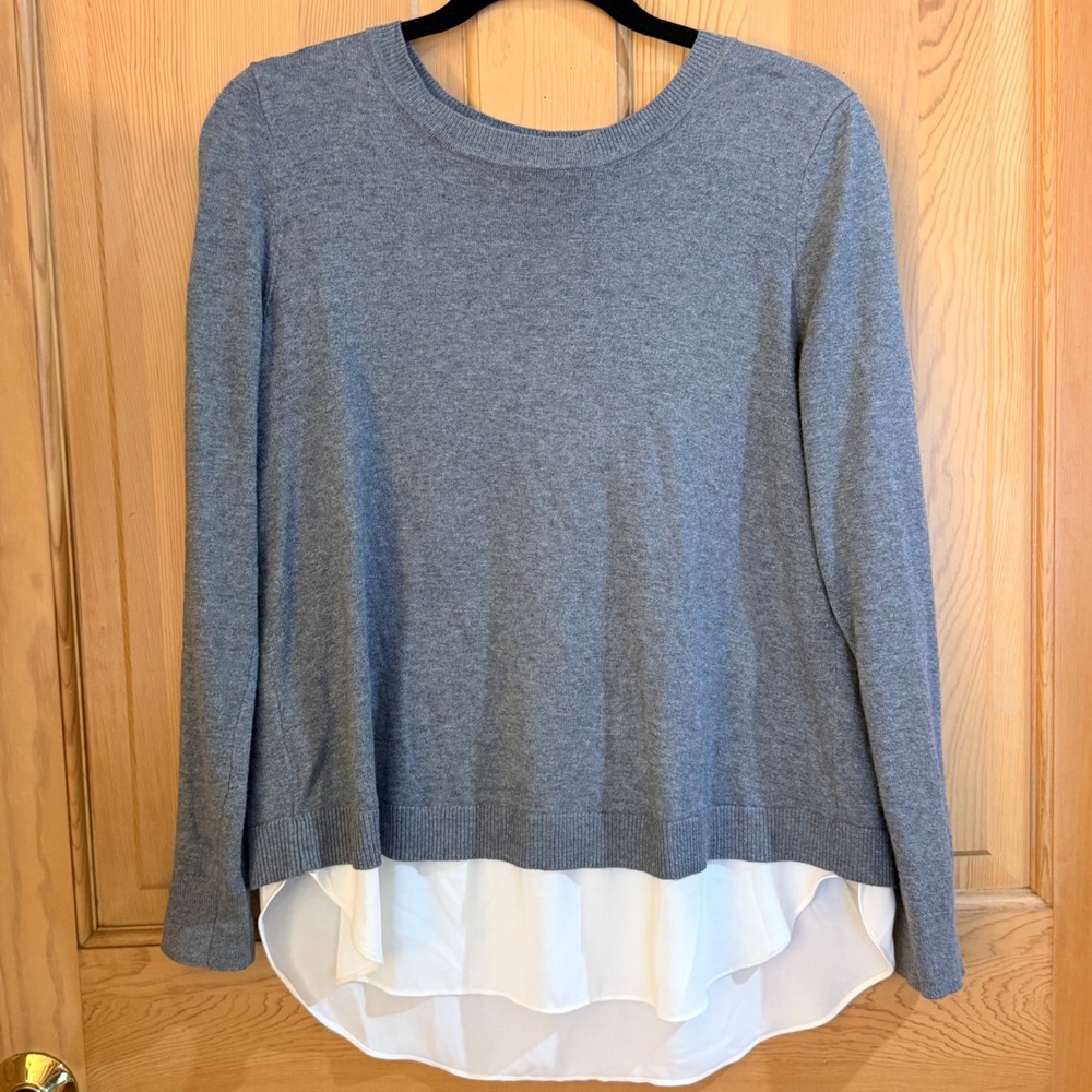 Loft‎ Outlet Mixed Media Sweater MP Grey White Layered Split Ruffle Back